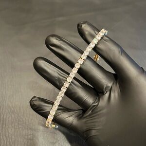 Brand New Gold 5mm Tennis Bracelet 8 Inch VVS1 Moissanite